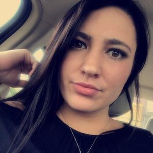 Meet your Posher, Hailey